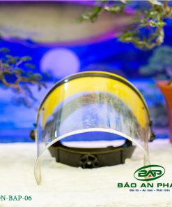 Alternative view of Mũ Bảo Hộ Gắn Kính Che Mặt