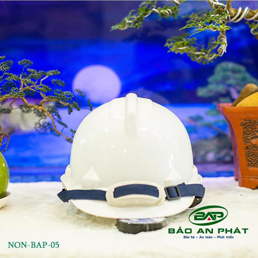 Nón bảo hộ lao động 05